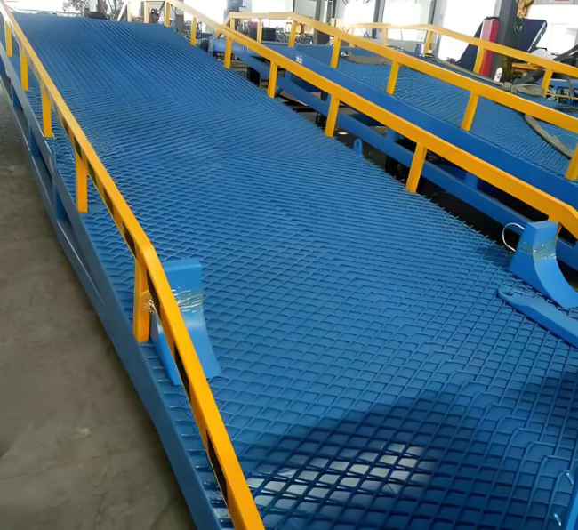 打安镇移动式液压登车桥